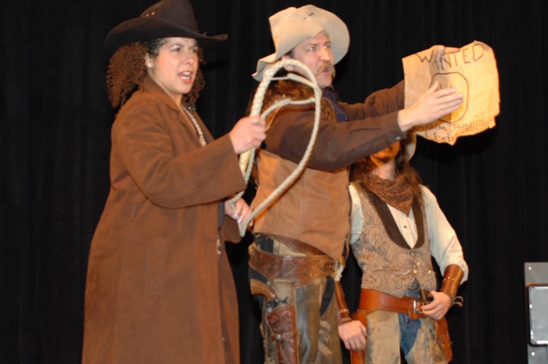 Gunfight skit with Fourlorne Cattle Co.